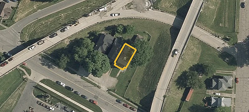 643 Mcintire Ave