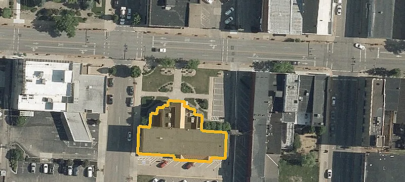 512 Main St