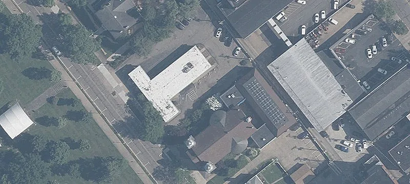 320 Frnt St