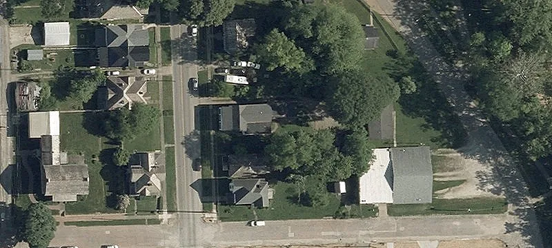 452 Moxahala Ave