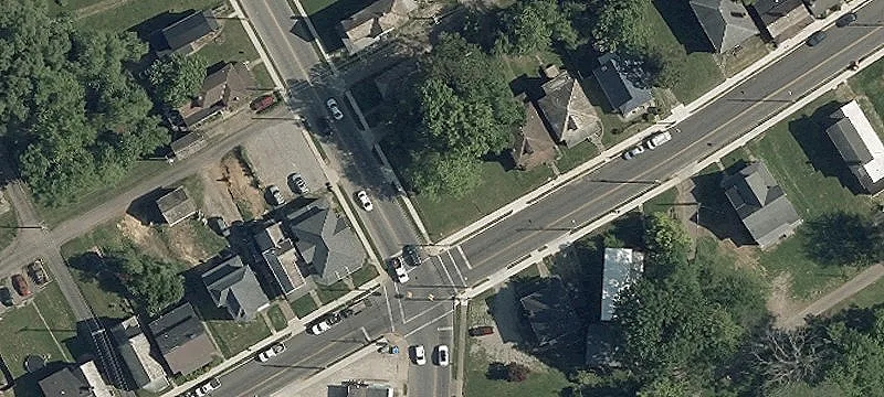 1243 Rdg Ave