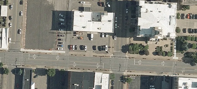 325 Main St