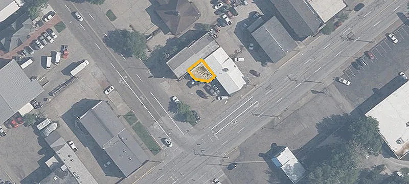205 2nd St