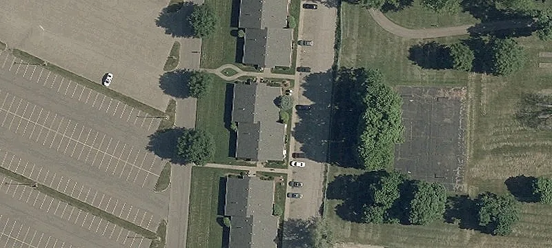 1825 Adams Ln