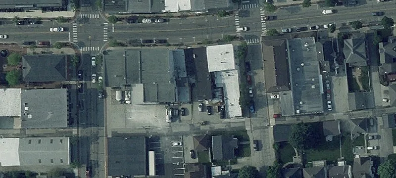 28 Main St
