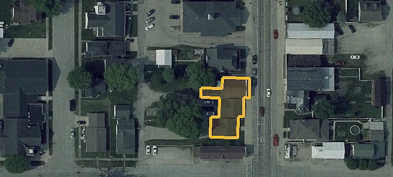 112 Main St