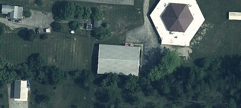 2404 Troy Rd