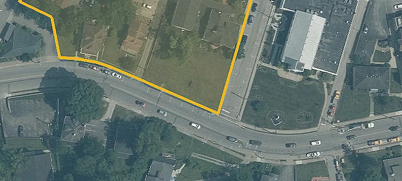Main St