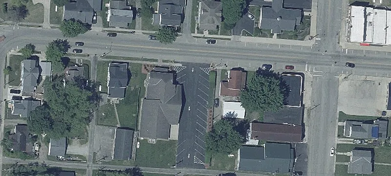 Maple St