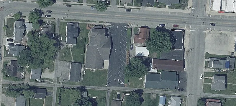 Maple St