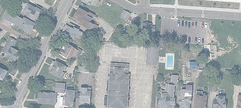 24 Morris Ave