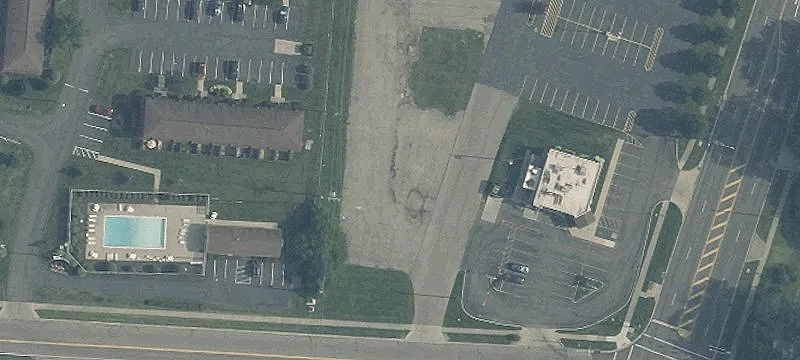 5605-5609 Powell Rd