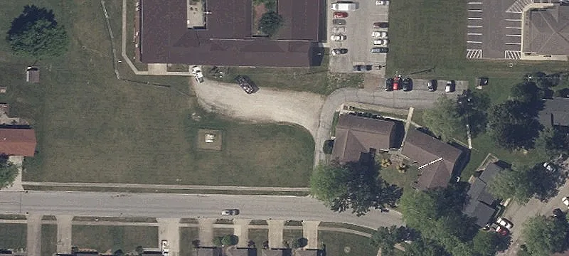 Crestwood Dr
