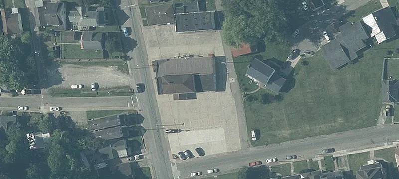 1104 Harrisonville Ave