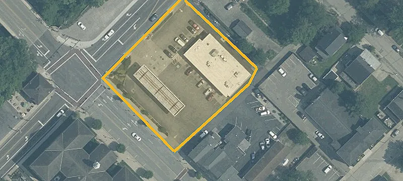 Main St