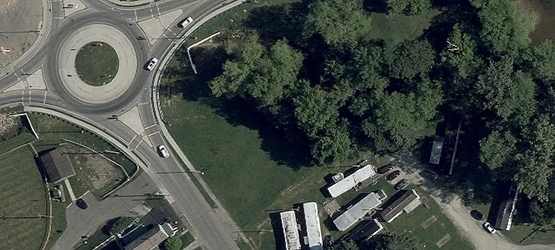 690 Main St