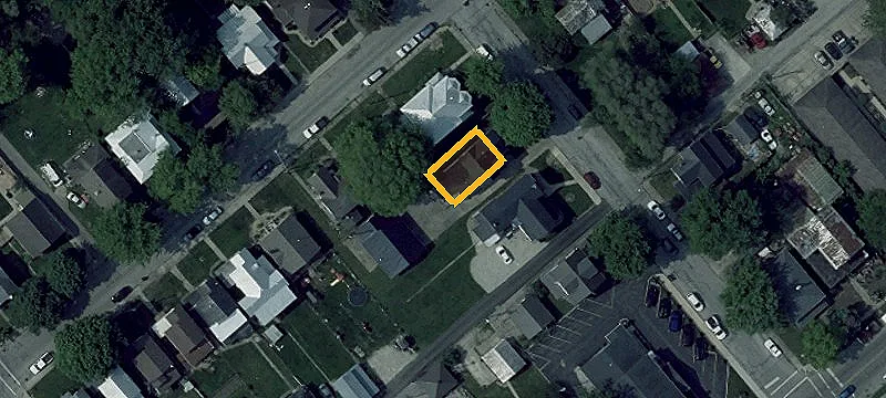 206 Elm St