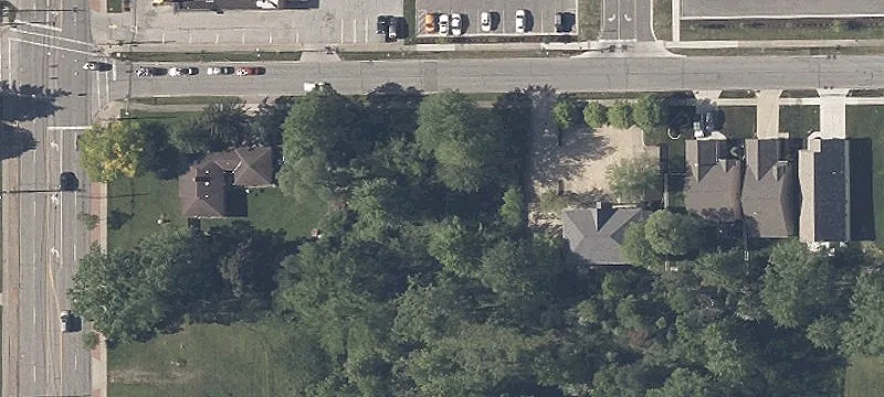 Orchardview Ave