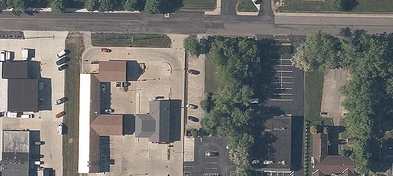 Leonard Ave