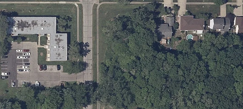Pleasant Lk Blvd