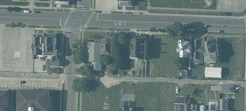 1210 4th St