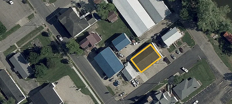 422 Main St