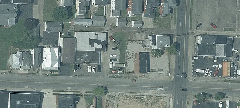 635 3rd St