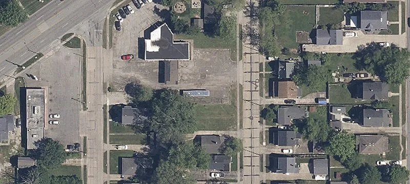 Lakeview Ave