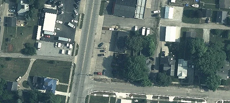 905 Main St