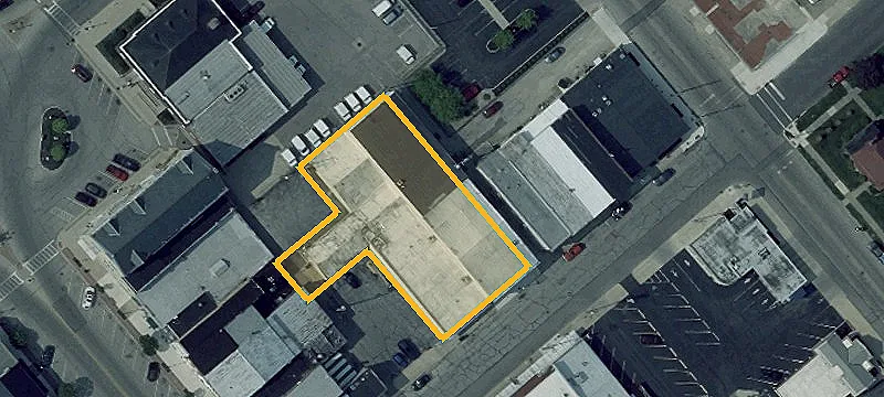 122 3rd St