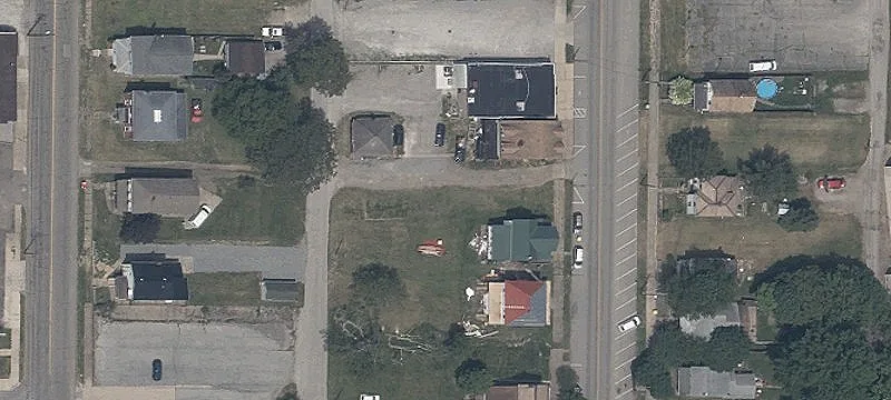 395 Broadway Ave