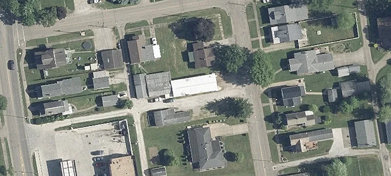 1128 Main St