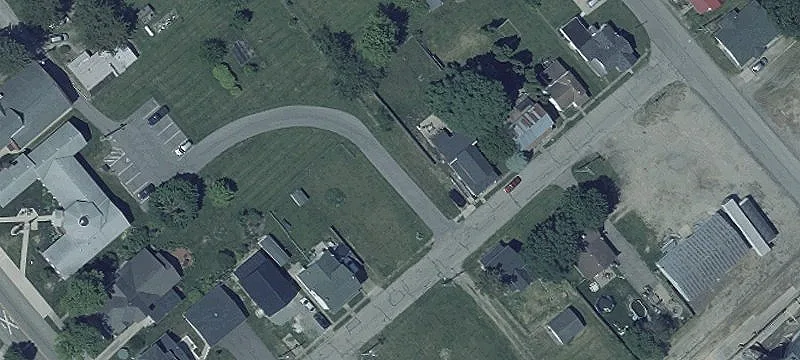 32 Oak St