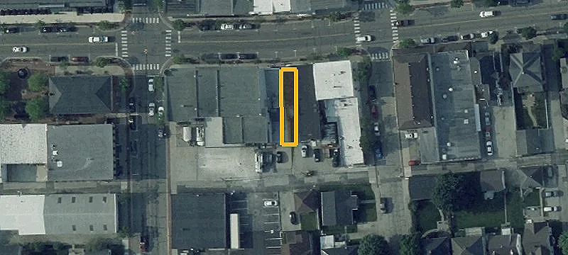 24 Main St
