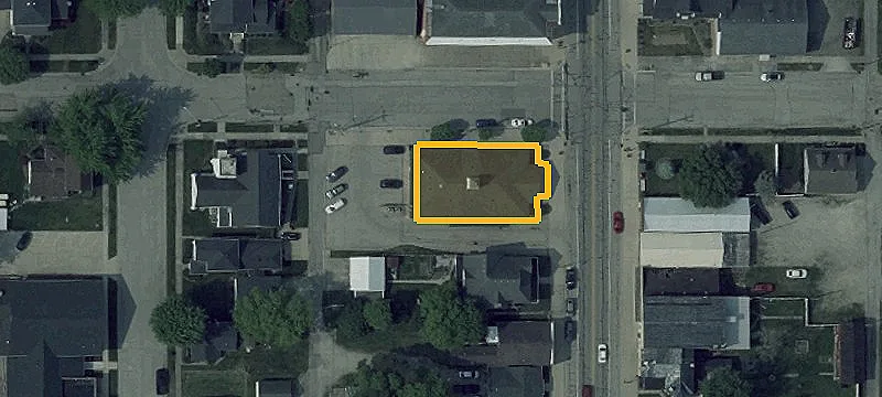 100 Main St