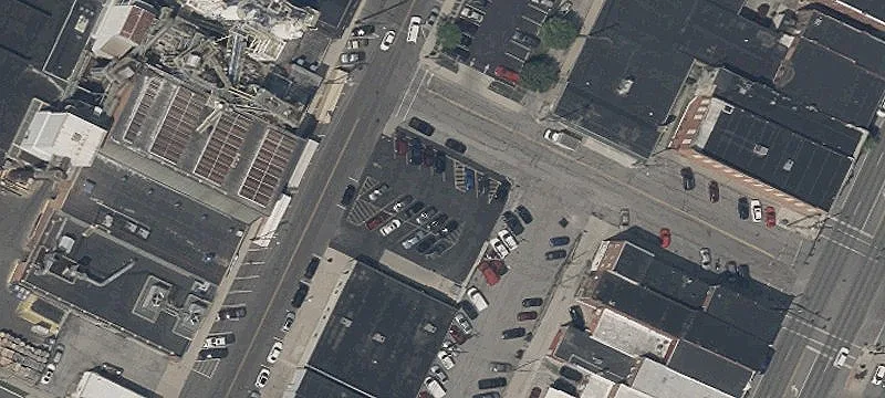 Perry At 4th St