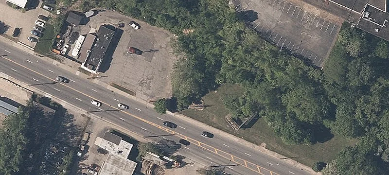 Broadway Ave