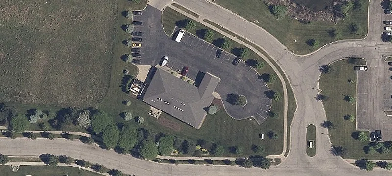 1100 Redwood Dr