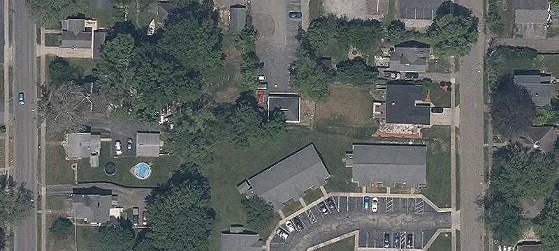 827 Robbins Ave