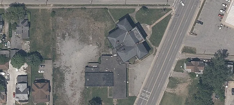 361 Elm NE Rd