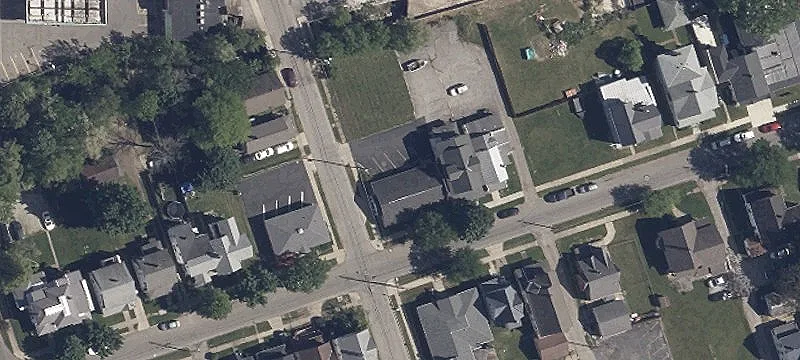 202 Maple St