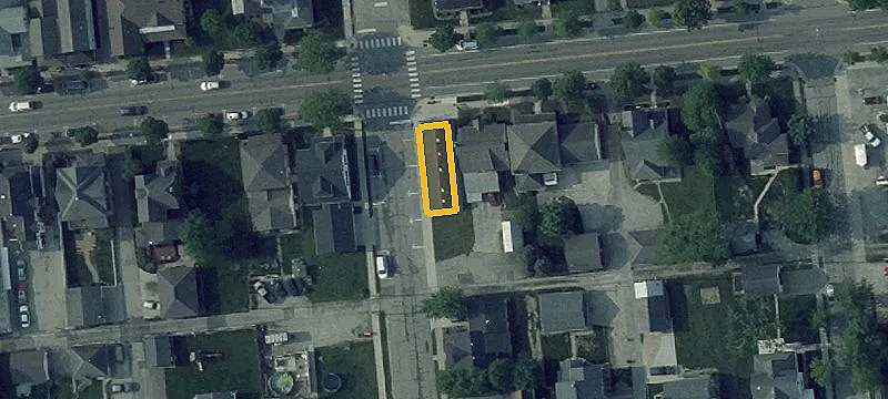 202 Main St