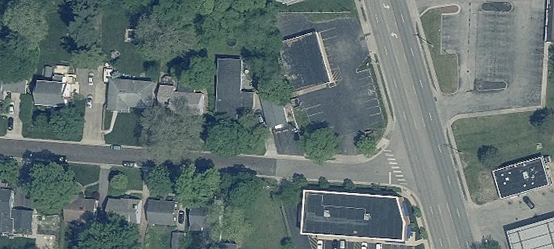18 Central Ave