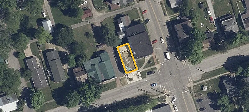 68 Main St