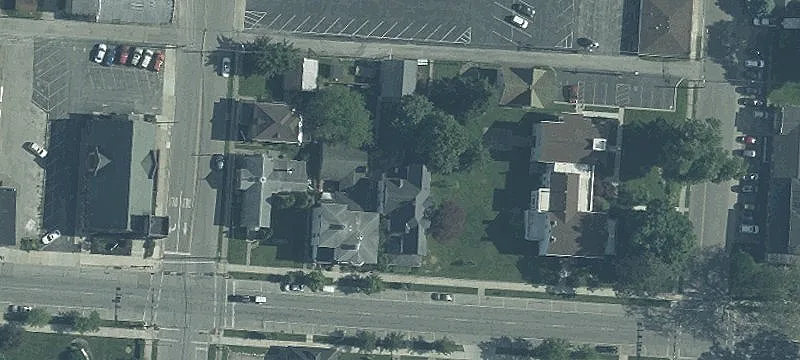 121 Locust St