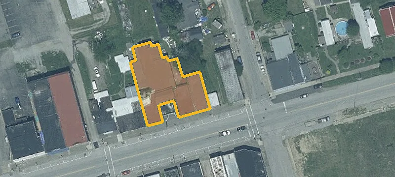 215 2nd St