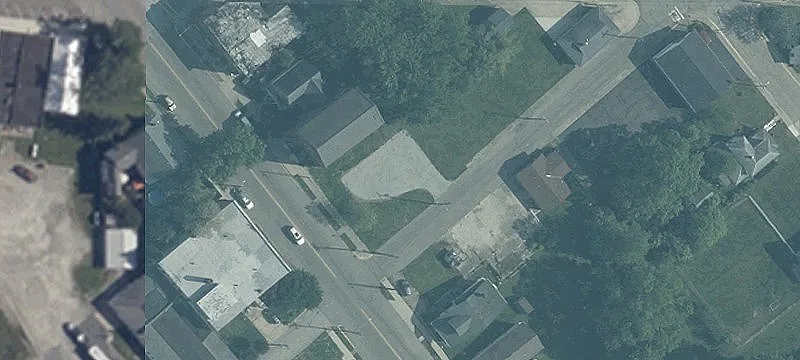 8 Main St