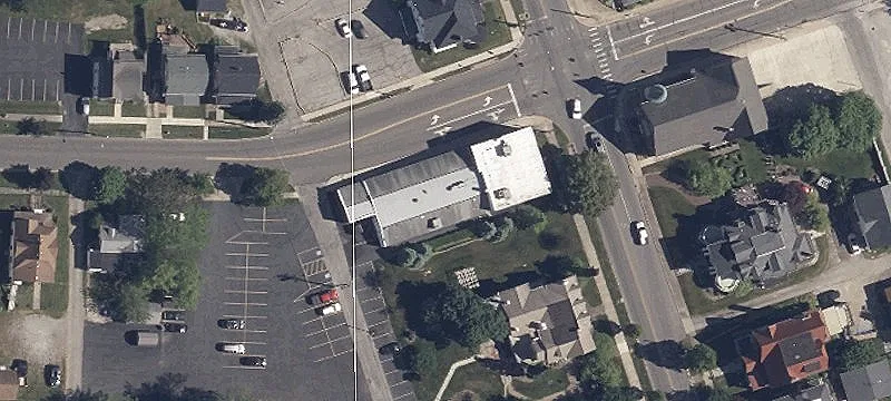 402 Ctr St