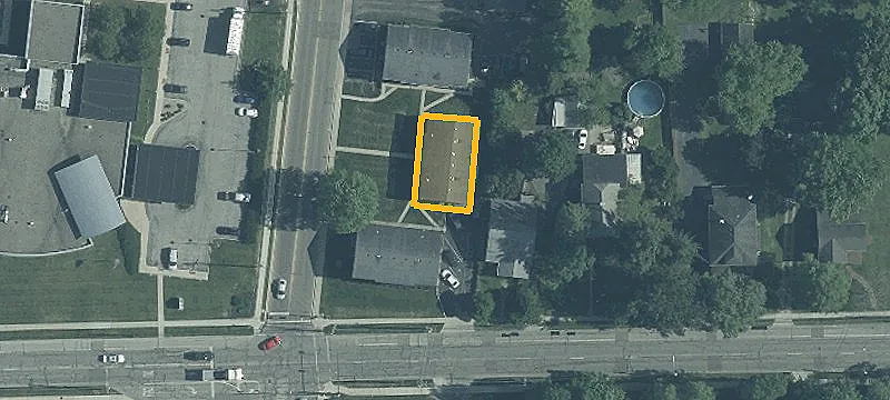 Farquhar Ave