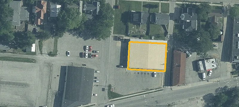 303 Main St